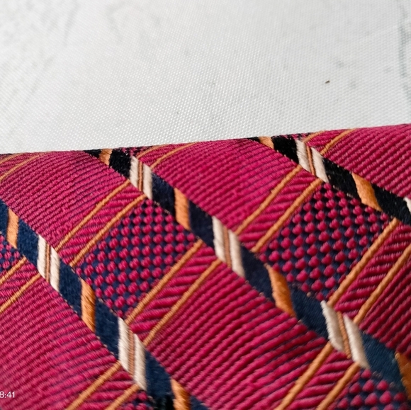Jos. A. Bank Red Woven Jacquard Men's Tie Necktie Silk Abstract - Picture 5 of 9